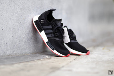 NMD R1 Core Black Trace Scalet