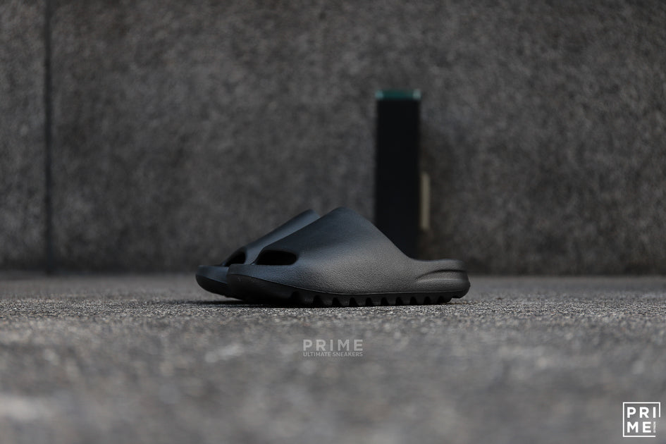 Yeezy Slide ONYX (HQ6448) – Prime1