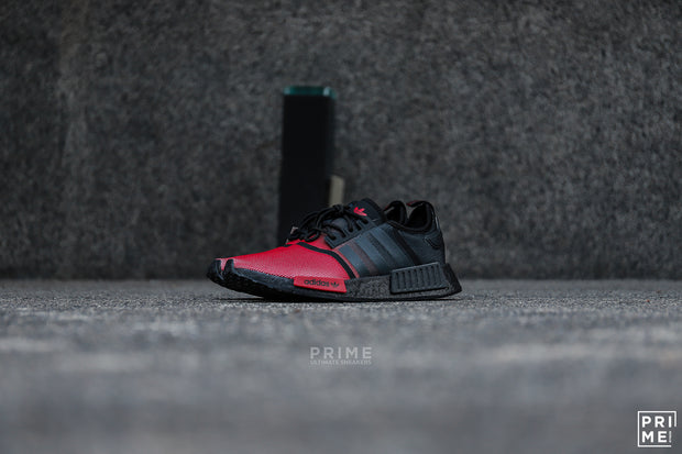 Adidas NMD R1  Core Black / Scalet / Dark grey  (GW0794)
