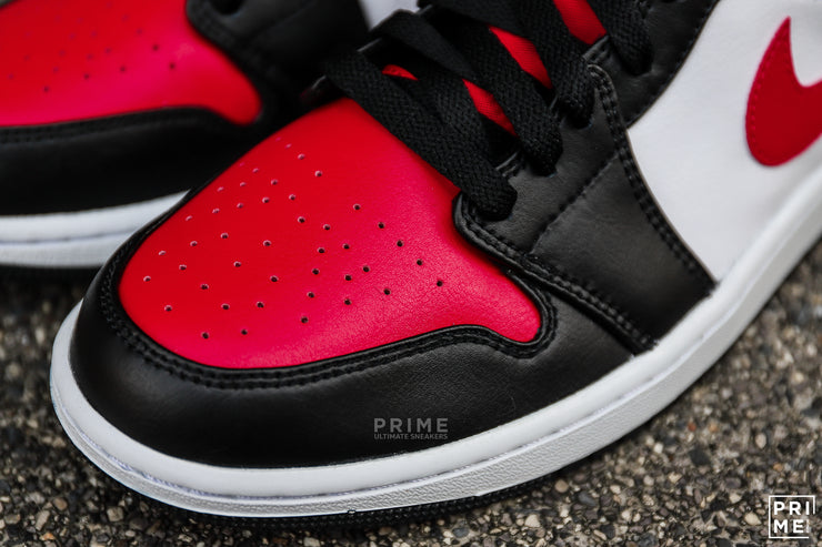 Nike Air Jordan 1 MID Bred Toe  BLACK/ Fire Red White  (554724 079)