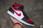 Nike Air Jordan 1 MID Bred Toe  BLACK/ Fire Red White  (554724 079)