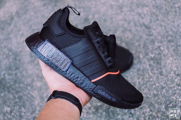 Adidas NMD R1 Core Black / Core Black / Solar Red (EE5085)