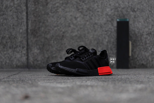 Adidas NMD R1 Core Black / Core Black / Solar Red (EE5107)